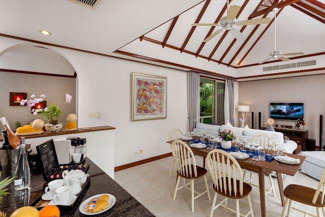 Handsome Villa Near Kata Beach