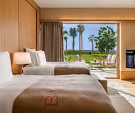 Extravagant 2 Bedroom Beach Villa