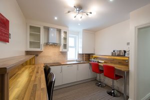 Heathrow Windsor Serviced House