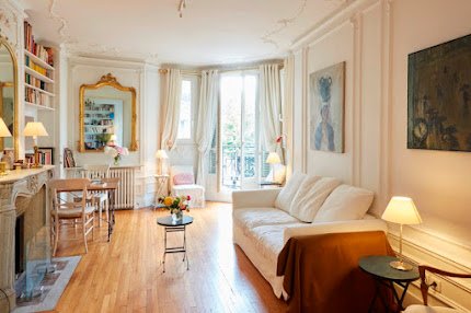 120SQM PARISIAN CHARM ON BOULEVARD RASPAIL