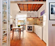 Via dei Capocci, Rome