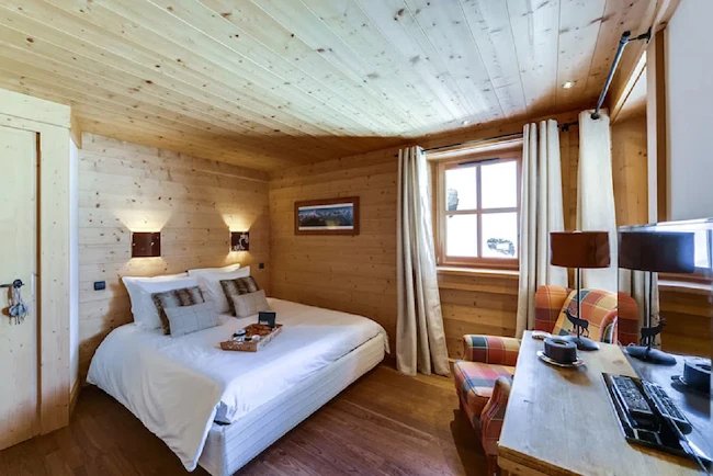 Exquisite Chalet at the Ski Slopes of Megeve