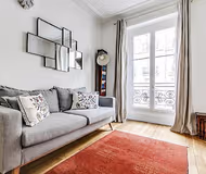 Plush Pad Capturing Debonair Atmosphere-Eiffel