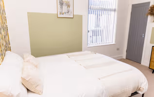 Muriel Retreat - Central Location - Free Parking, Fast Wifi, SmartTV with Netflix by Yoko Property