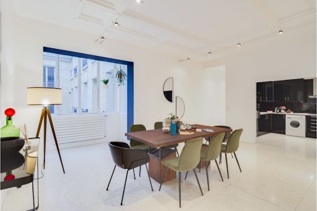 PRESTIGE OF PARIS 8TH NEXT TO CHAMPS ELYSEES
