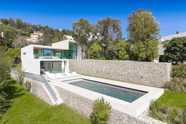 In the heights of Vallauris,designer villa breathtaking 360-degree sea view