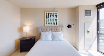 Aqua at Lakeshore East Apartments