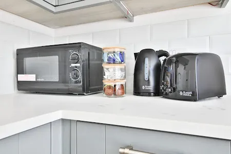 2 Bedroom & Bathroom Apartment with Parking