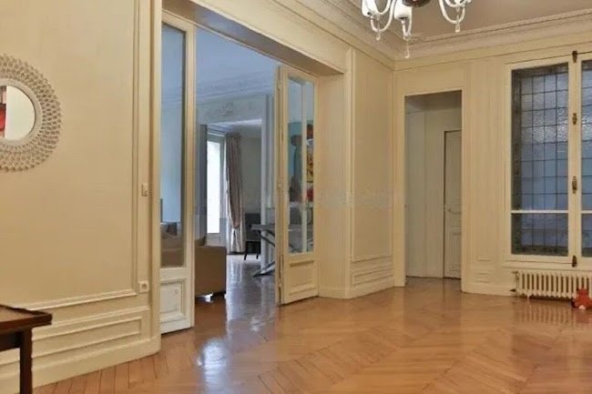 A 220SQM HAUSSMANN JEWEL ON THE CROWN OF CHAMPS ELYSEES