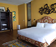 Exquisite Villa In Kamala