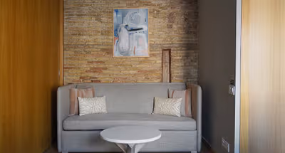 Carrer Service Apartment