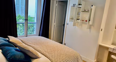 170M2 UBER HAUSSMANNIAN LUXURY near Champs Elysées