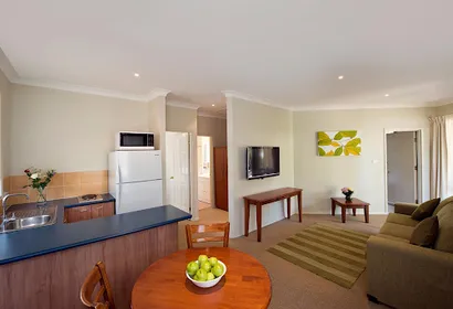 McDonalds Road Apartments