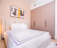 Chic Two Bedroom In Act One Act Two Tower