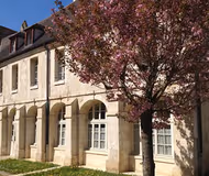 Hauts  Serviced Apartments