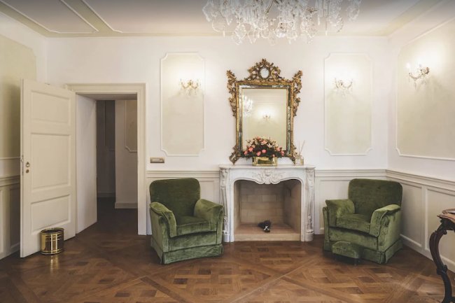 Magnificient Villa located right on the shores of Lake Como