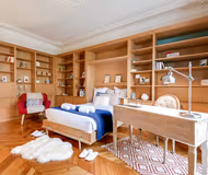 Master bedroom at Liege Serviced Apartment, Champs Elysees