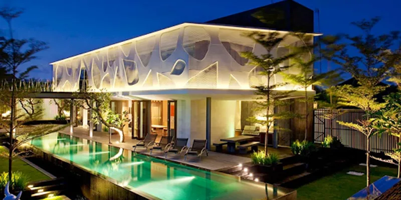 A Stylish and Sublime Issi Villa