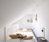 Ollie Studio - Cosy Central Mezzanine Flat,