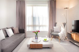 Sarsen Apartment