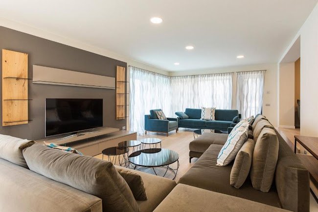 ULTRA MODERN LUXURY RETREAT ON THE FIRST LINE OF LAKE COMO!