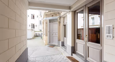 Rue de Saussure Serviced Apartment