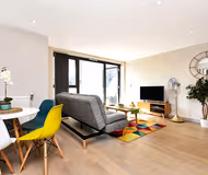 Esquire Balcony Apartment