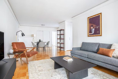 W 55th St Serviced Apartment