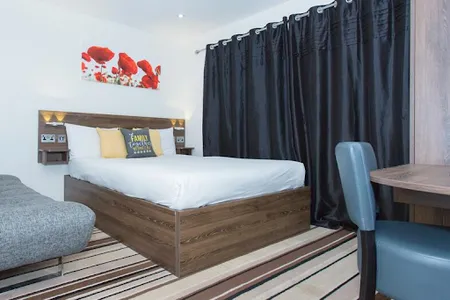 Langley Guest House