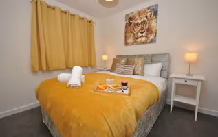 Oakfield House*Spacious*Boutique house*Parking*LFC