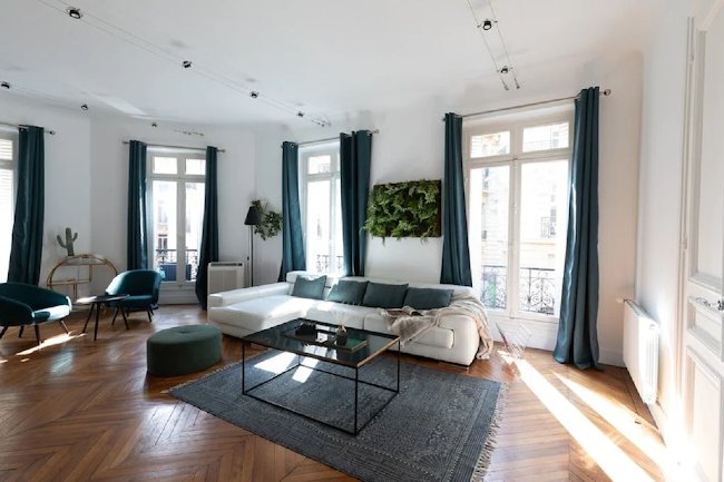 165M2 LAVISH ABODE-AVE MONTAIGNE & CHAMPS ELYSEES