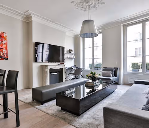 Luxury furnished Apartment Place Vendôme