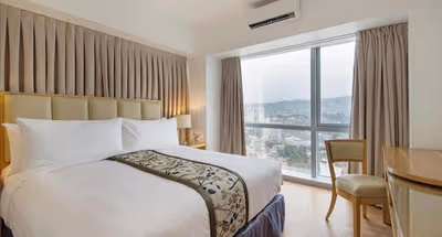 Archbishop Reyes Avenue Apartments