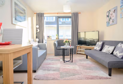 Shelly Apartment in Watford