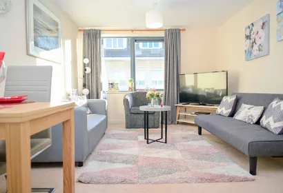 Shelly Apartment in Watford