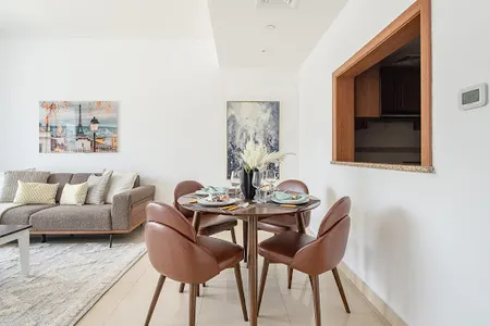 Spacious 1 BR On Al Sarayat Street