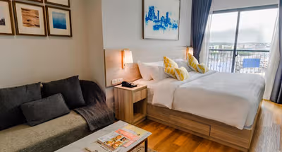 Sriracha Nakorn Road Apartment