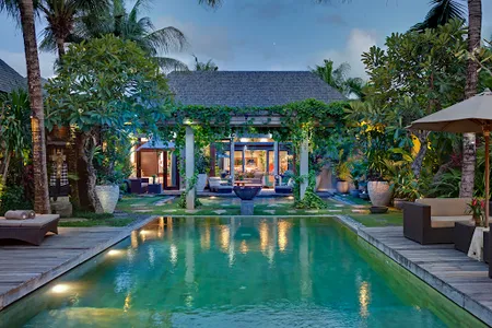 Spacious and Stylish Eshara Villa