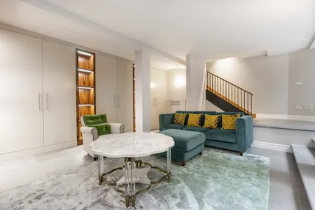 280M2 LUXURY PENTHOUSE JUST OFF SANTA MARIA NOVELLA