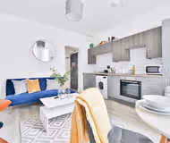 Connaught House - 2 Bedroom Apt with 2 Bathrooms