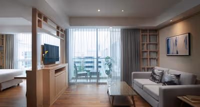 Soi Phetchaburi Apartments