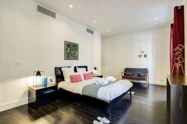 165M2 LAVISH ABODE-AVE MONTAIGNE & CHAMPS ELYSEES