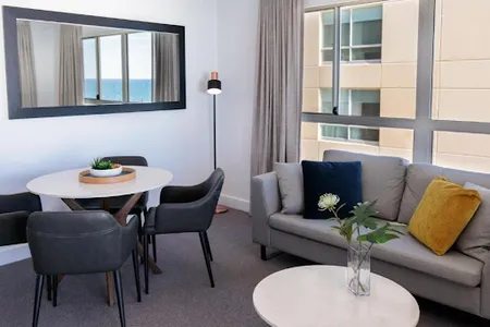 Oaks Glenelg Plaza Pier Suites