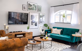 (MEW1) The Gatehouse 2P