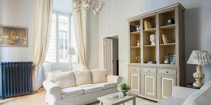 210M2 LUXURY RESIDENCE STEPS AWAY FROM DUOMO